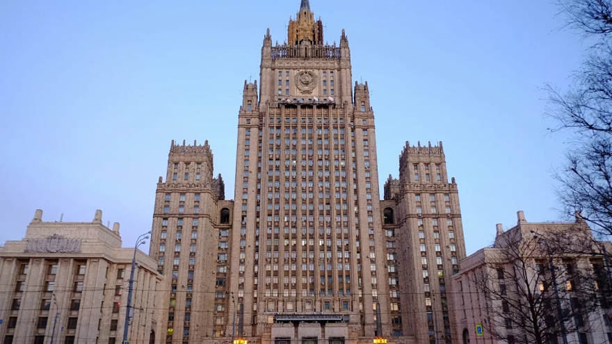 Nga cảnh báo hậu quả của việc xem xét lại thỏa thuận Minsk